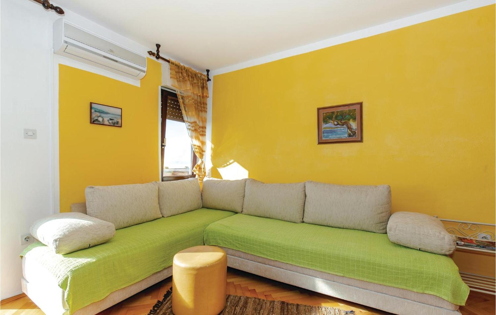 Stunning Apartment In Novi Vinodolski With Wifi Экстерьер фото