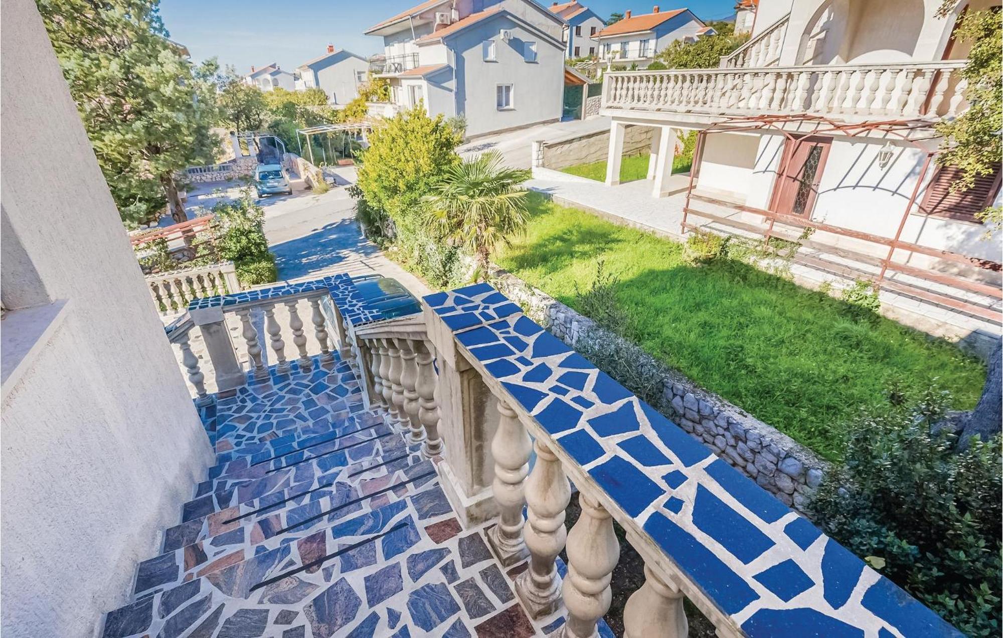Stunning Apartment In Novi Vinodolski With Wifi Экстерьер фото