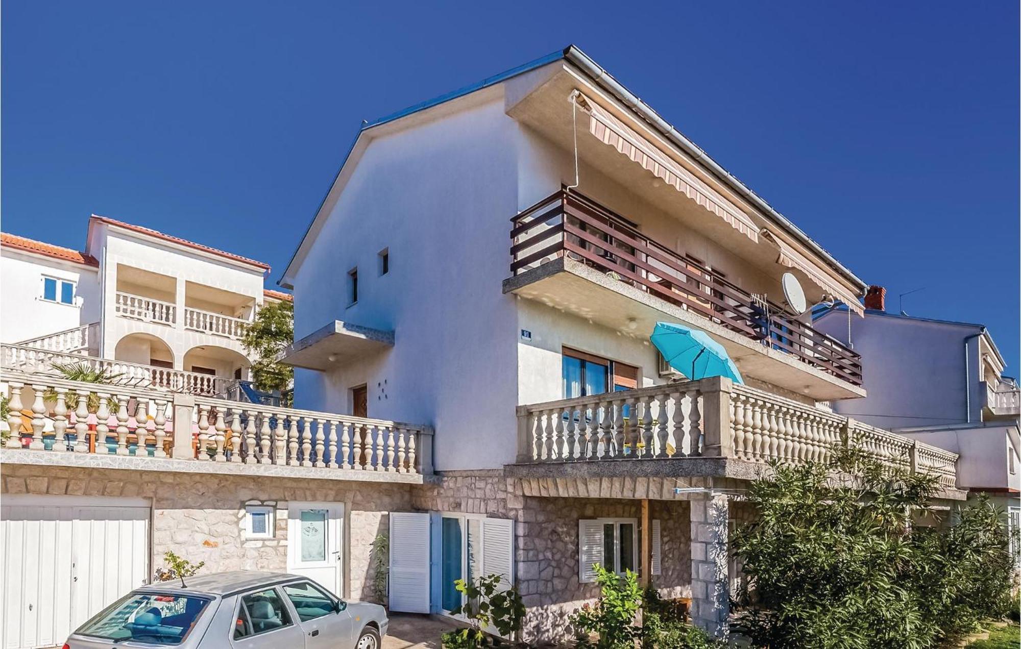 Stunning Apartment In Novi Vinodolski With Wifi Экстерьер фото